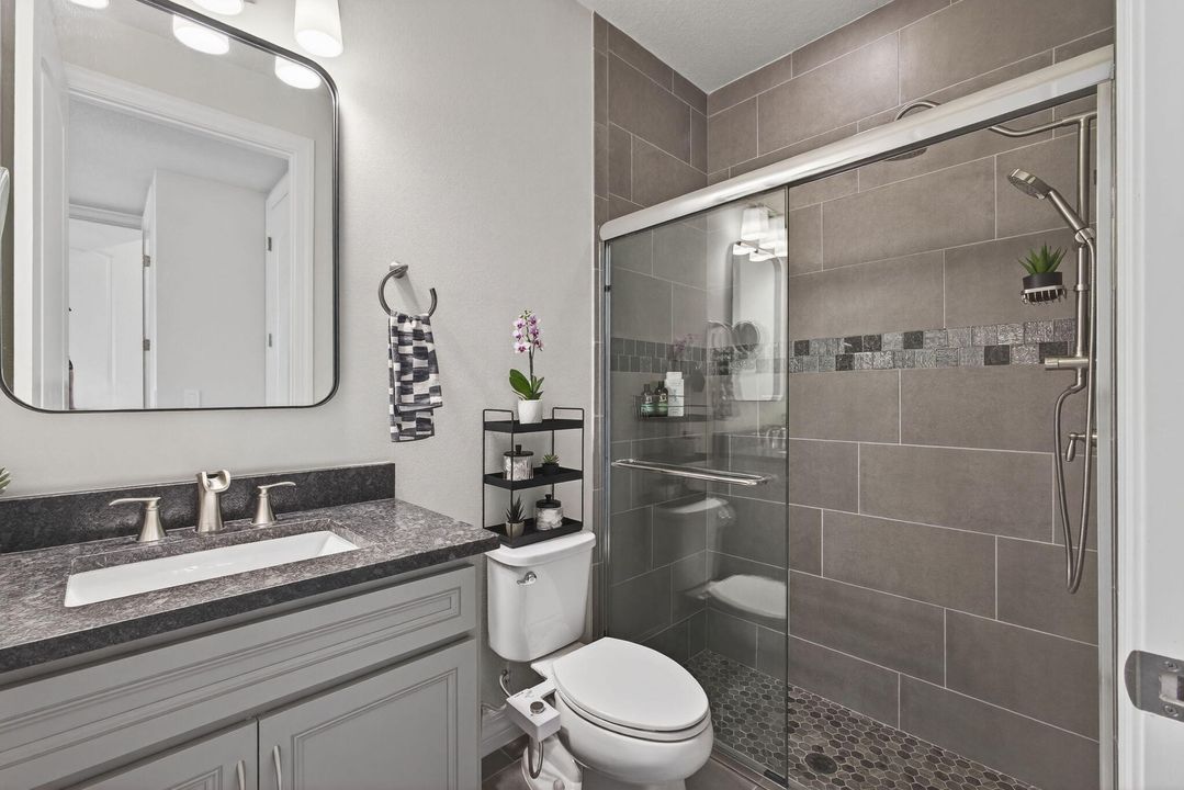 Под контрактом: $1,200,000 (3 спален, 3 ванн, 2534 Квадратных фут)