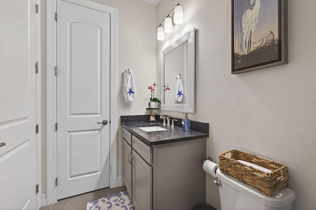 Под контрактом: $1,200,000 (3 спален, 3 ванн, 2534 Квадратных фут)