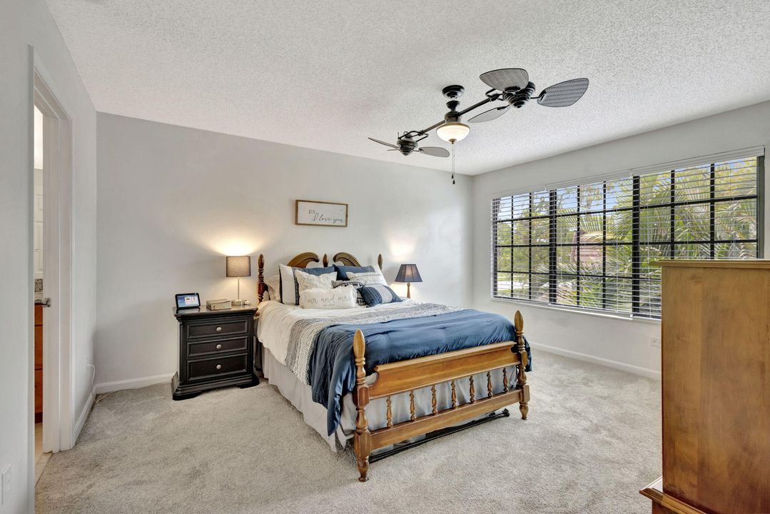 待售: $355,000 (3 贝兹, 2 浴室, 1710 平方英尺)