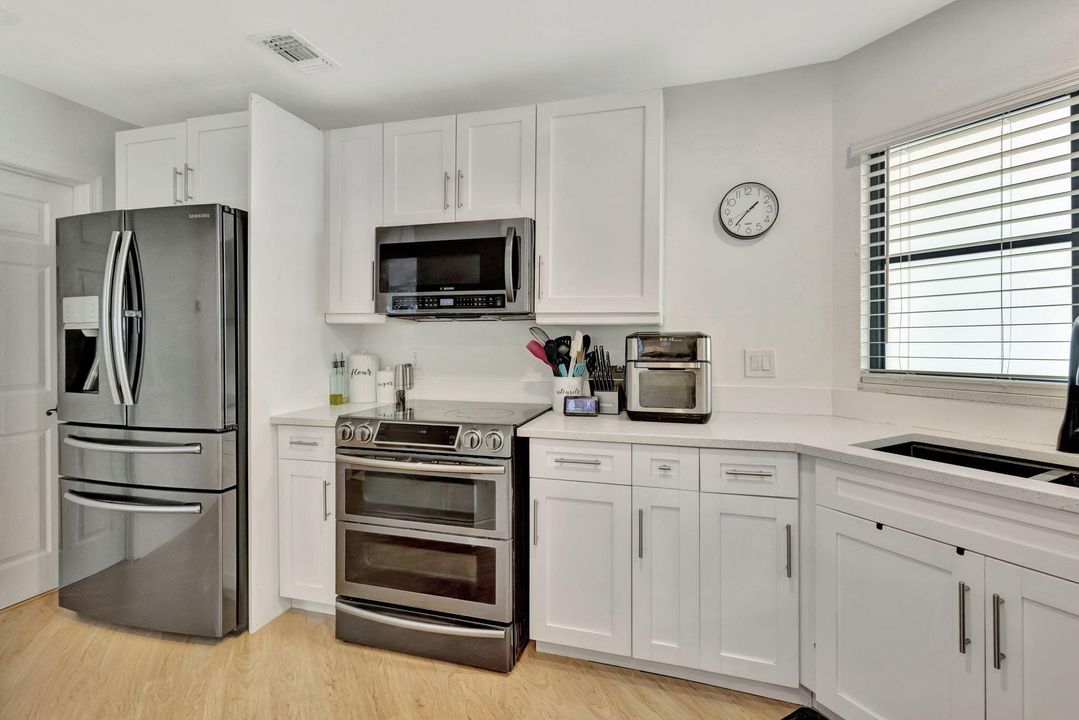 待售: $355,000 (3 贝兹, 2 浴室, 1710 平方英尺)