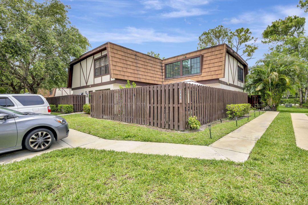 待售: $355,000 (3 贝兹, 2 浴室, 1710 平方英尺)