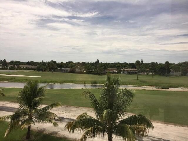 合同活跃: $1,700 (1 贝兹, 1 浴室, 741 平方英尺)