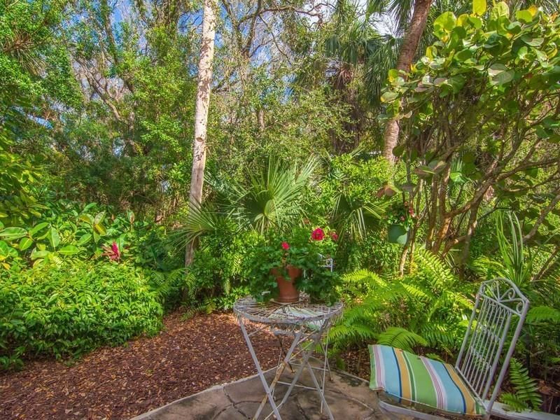 На продажу: $330,000 (2 спален, 2 ванн, 1665 Квадратных фут)