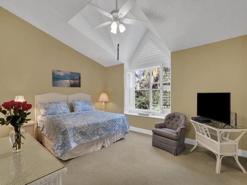 На продажу: $330,000 (2 спален, 2 ванн, 1665 Квадратных фут)