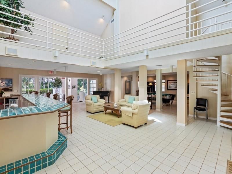 На продажу: $330,000 (2 спален, 2 ванн, 1665 Квадратных фут)