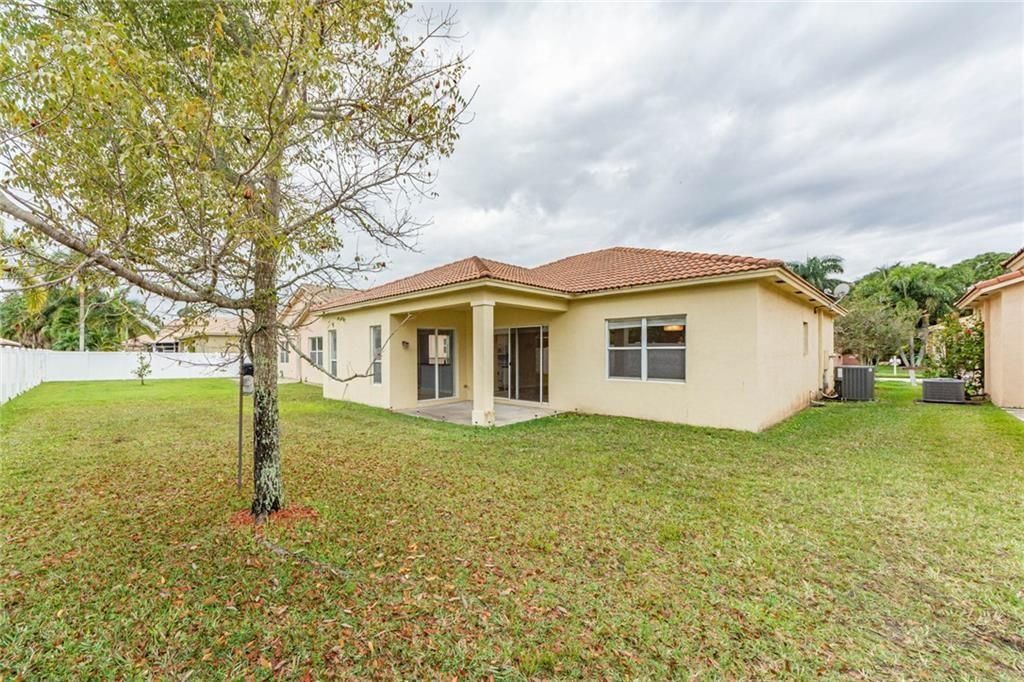 В аренду: $1,990 (3 спален, 2 ванн, 1513 Квадратных фут)