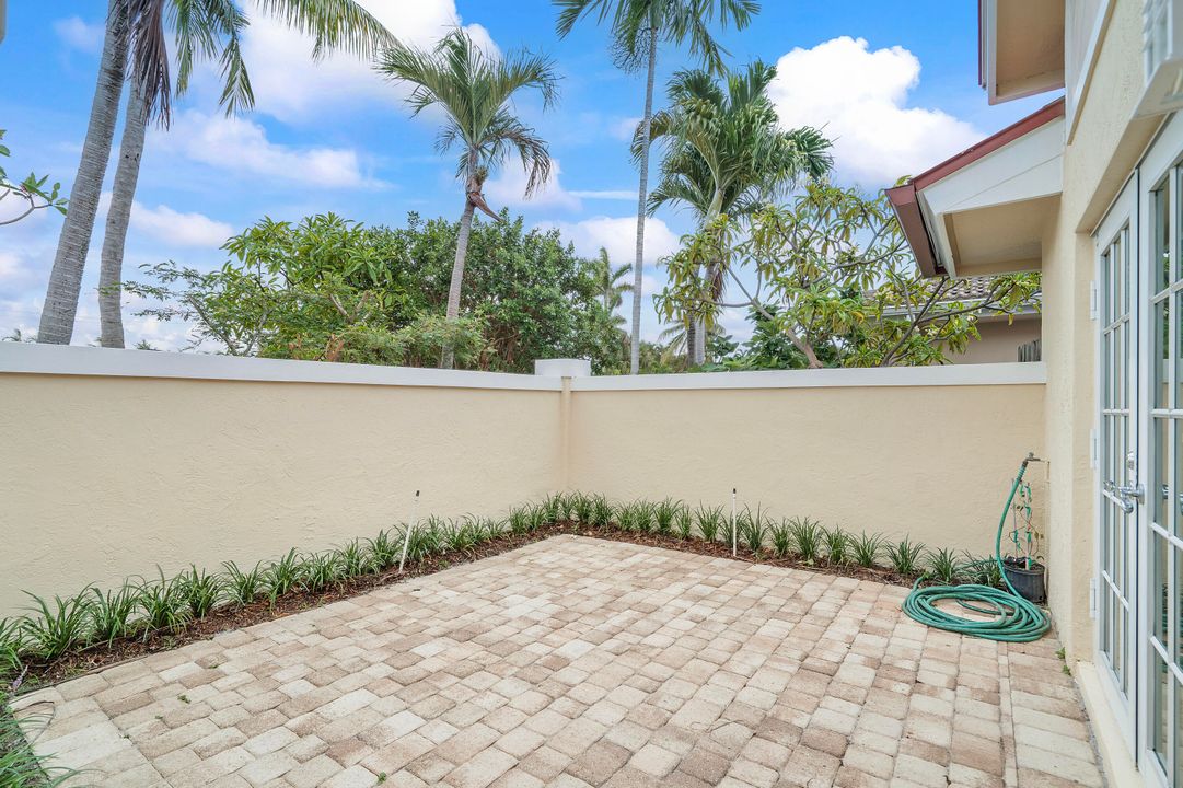 待售: $1,635,000 (4 贝兹, 4 浴室, 2160 平方英尺)