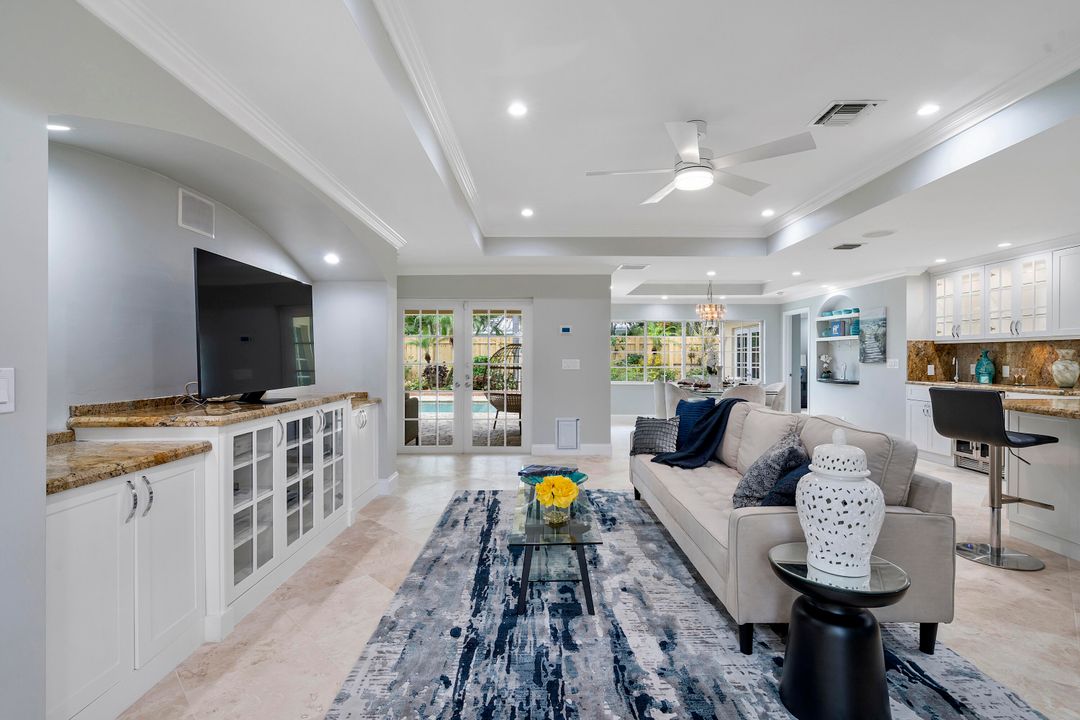 待售: $1,635,000 (4 贝兹, 4 浴室, 2160 平方英尺)