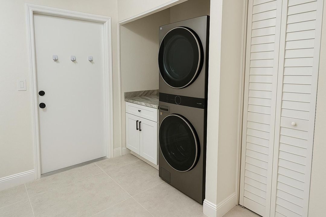 合同活跃: $2,850 (3 贝兹, 2 浴室, 1210 平方英尺)