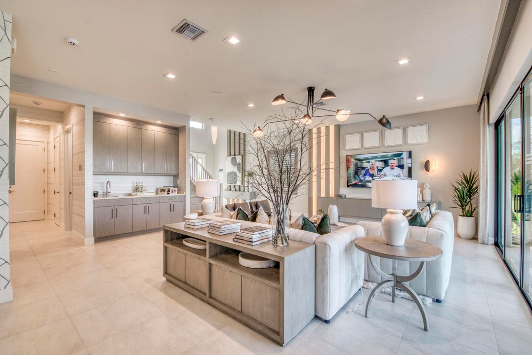 Active With Contract: $1,337,900 (4 beds, 5 baths, 3656 Square Feet)