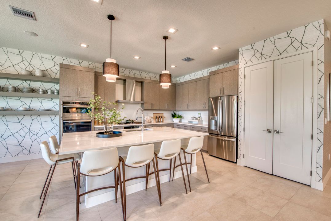 Active With Contract: $1,337,900 (4 beds, 5 baths, 3656 Square Feet)