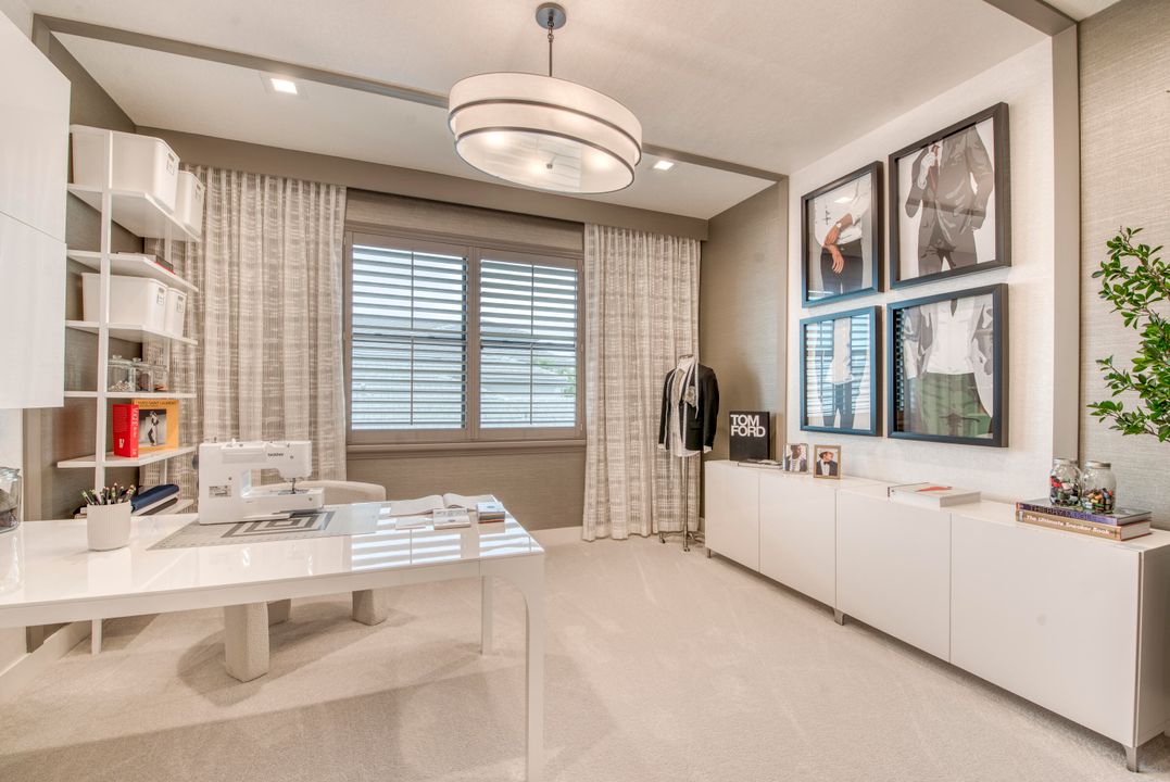 Active With Contract: $1,337,900 (4 beds, 5 baths, 3656 Square Feet)