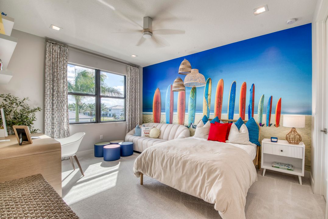 Active With Contract: $1,337,900 (4 beds, 5 baths, 3656 Square Feet)