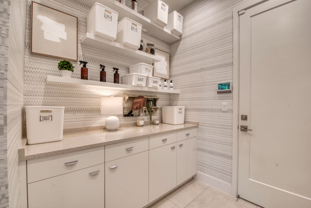 Active With Contract: $1,337,900 (4 beds, 5 baths, 3656 Square Feet)