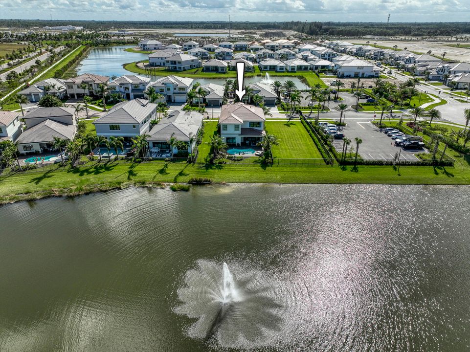 Active With Contract: $1,337,900 (4 beds, 5 baths, 3656 Square Feet)