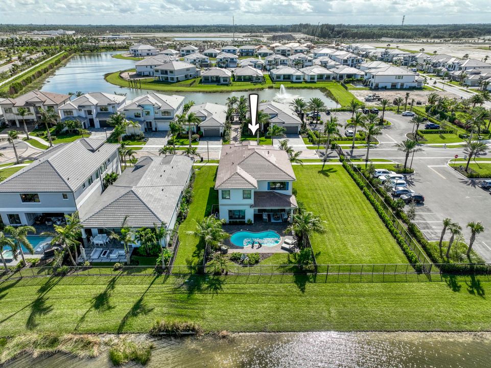 Active With Contract: $1,337,900 (4 beds, 5 baths, 3656 Square Feet)