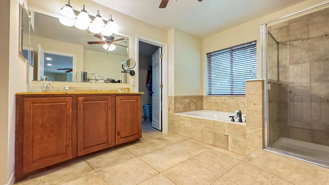 For Sale: $549,900 (5 beds, 3 baths, 3750 Square Feet)