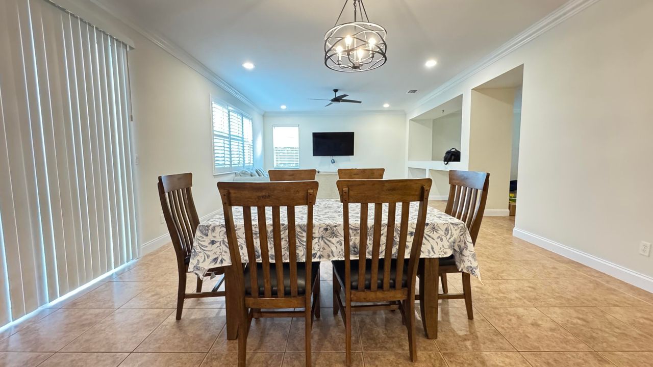 For Sale: $549,900 (5 beds, 3 baths, 3750 Square Feet)