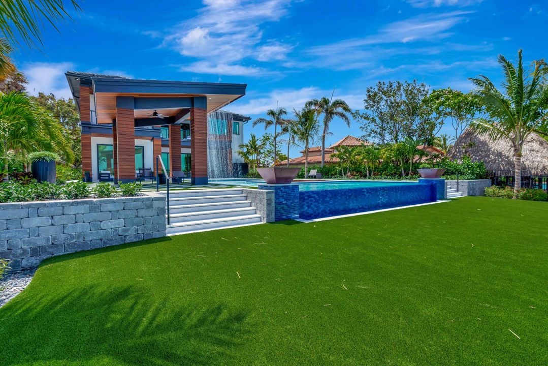 For Sale: $8,999,999 (7 beds, 8 baths, 8475 Square Feet)