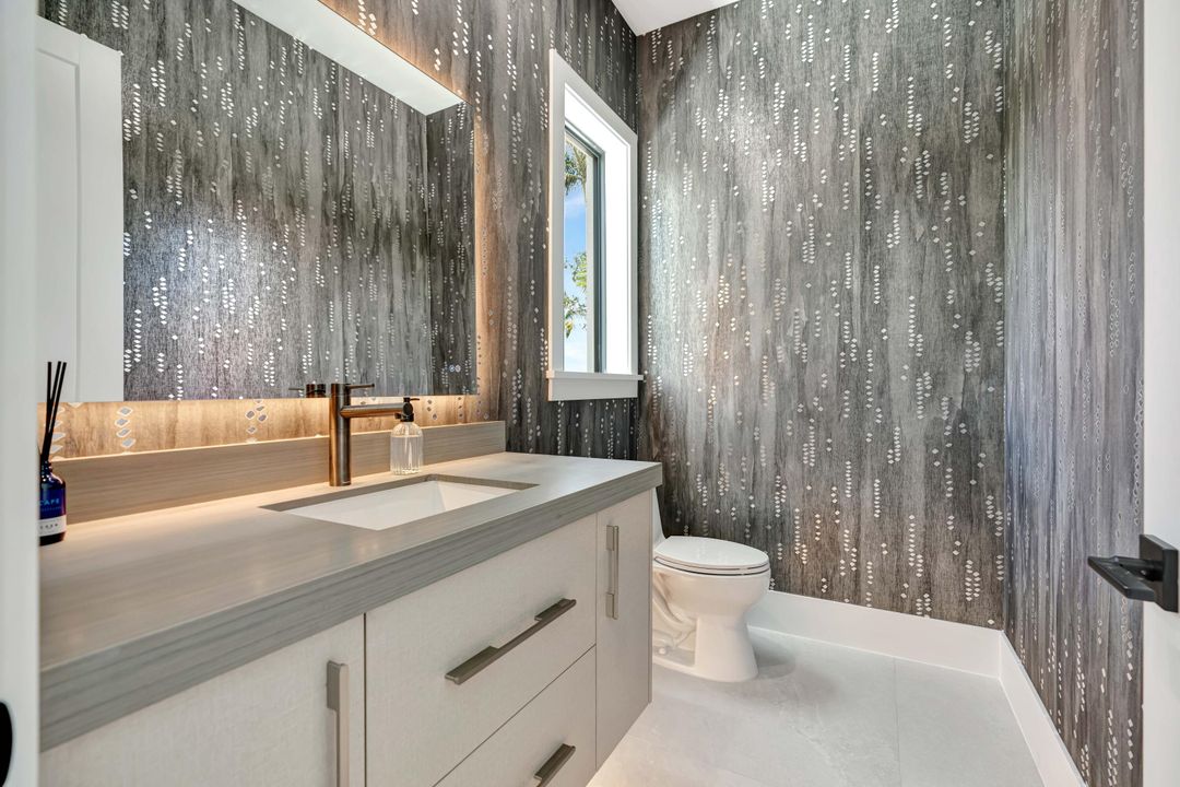 For Sale: $8,999,999 (7 beds, 8 baths, 8475 Square Feet)