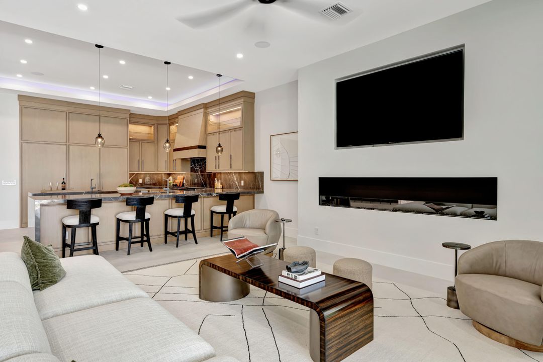 For Sale: $8,999,999 (7 beds, 8 baths, 8475 Square Feet)