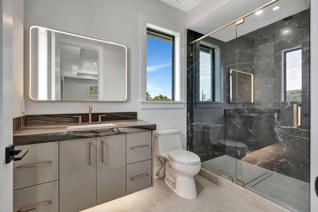 For Sale: $8,999,999 (7 beds, 8 baths, 8475 Square Feet)