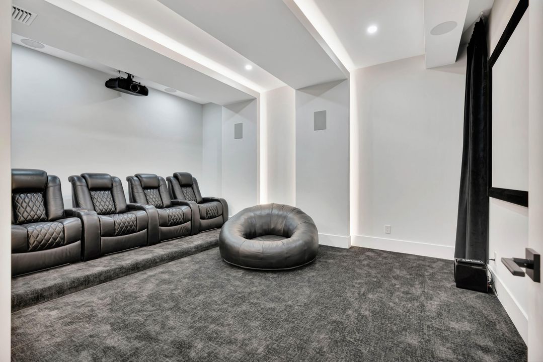 For Sale: $8,999,999 (7 beds, 8 baths, 8475 Square Feet)