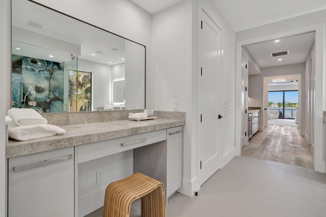 For Sale: $8,999,999 (7 beds, 8 baths, 8475 Square Feet)