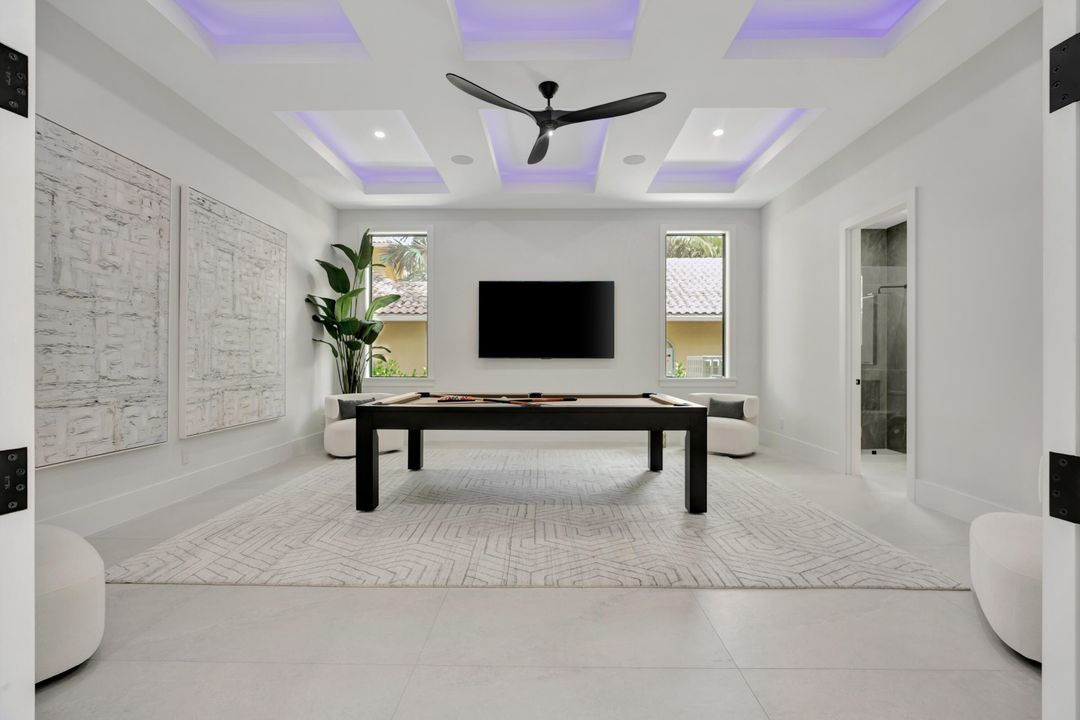 For Sale: $8,999,999 (7 beds, 8 baths, 8475 Square Feet)