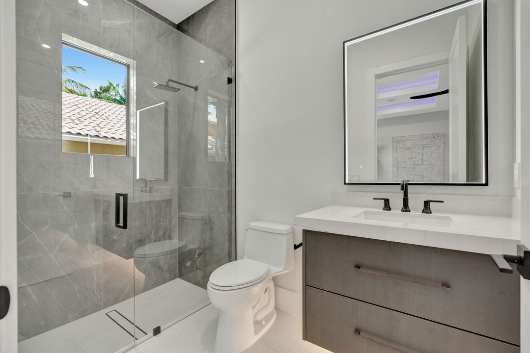 For Sale: $8,999,999 (7 beds, 8 baths, 8475 Square Feet)