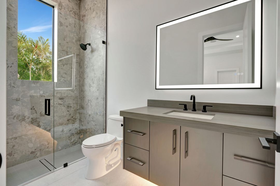 For Sale: $8,999,999 (7 beds, 8 baths, 8475 Square Feet)