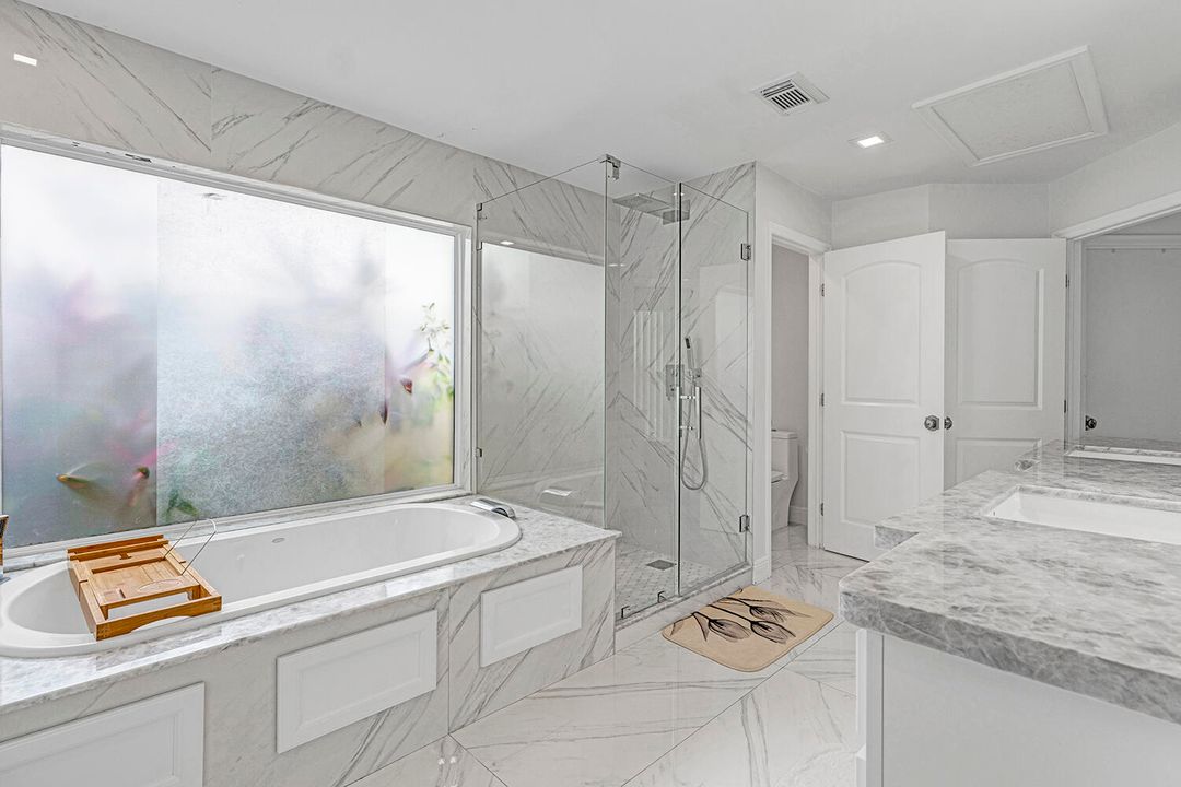 合同活跃: $1,100,000 (4 贝兹, 4 浴室, 2864 平方英尺)