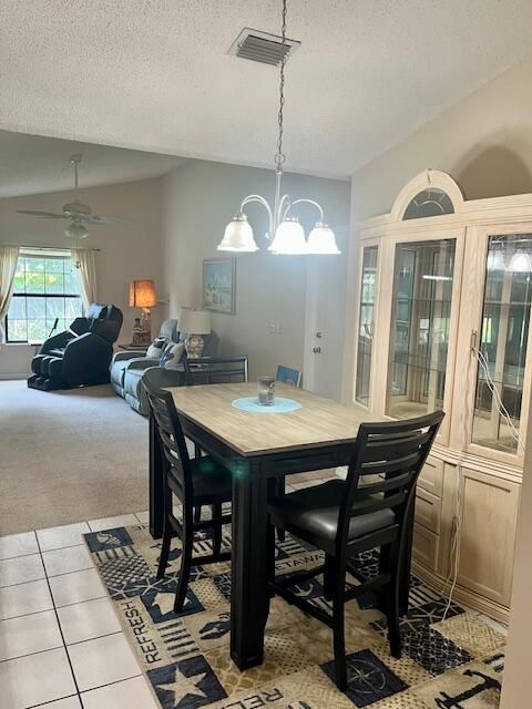 En Venta: $349,900 (3 camas, 2 baños, 1734 Pies cuadrados)