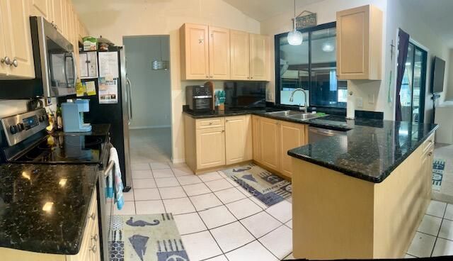 En Venta: $349,900 (3 camas, 2 baños, 1734 Pies cuadrados)