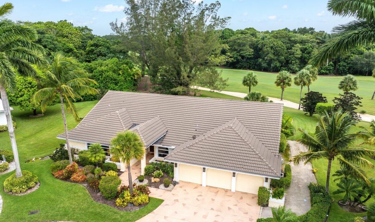 合同活跃: $1,175,000 (3 贝兹, 3 浴室, 3009 平方英尺)