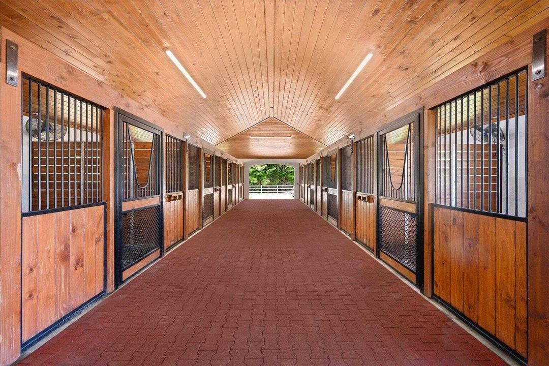 En Venta: $6,350,000 (7 camas, 4 baños, 4710 Pies cuadrados)