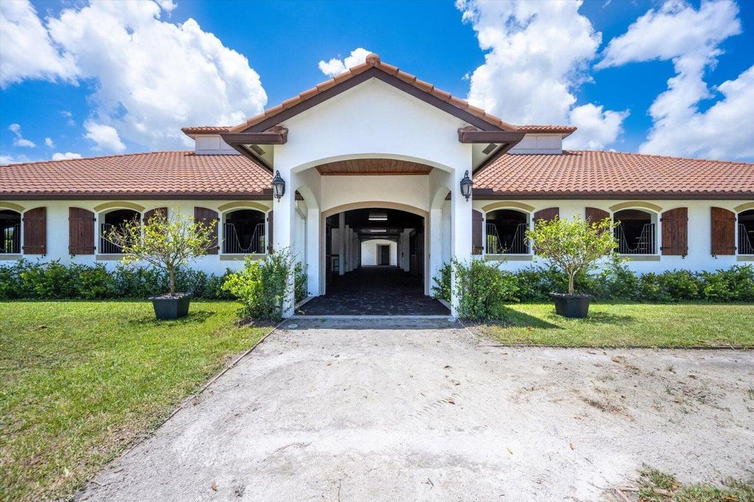 En Venta: $6,350,000 (7 camas, 4 baños, 4710 Pies cuadrados)