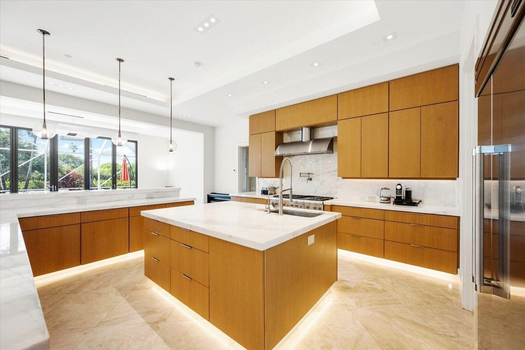 En Venta: $6,350,000 (7 camas, 4 baños, 4710 Pies cuadrados)