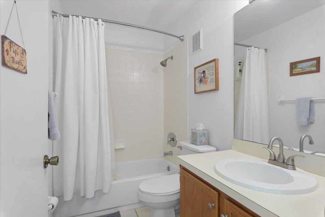 For Sale: $199,500 (2 beds, 3 baths, 1460 Square Feet)