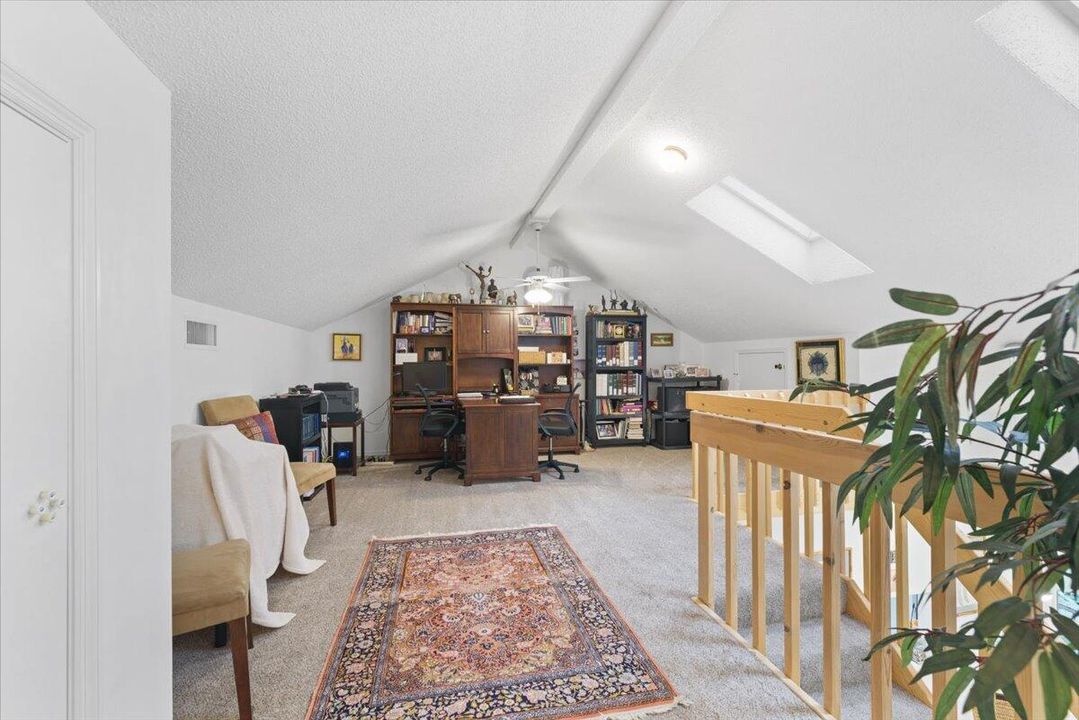 For Sale: $199,500 (2 beds, 3 baths, 1460 Square Feet)