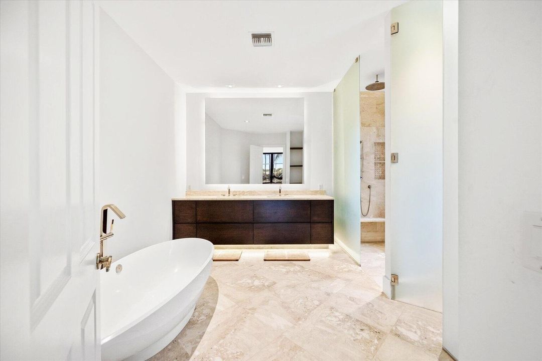En Venta: $6,350,000 (7 camas, 4 baños, 4710 Pies cuadrados)