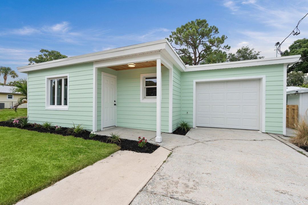 Recently Sold: $299,000 (2 beds, 1 baths, 658 Square Feet)