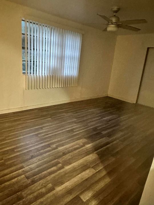 Activo con contrato: $85,000 (1 camas, 1 baños, 320 Pies cuadrados)