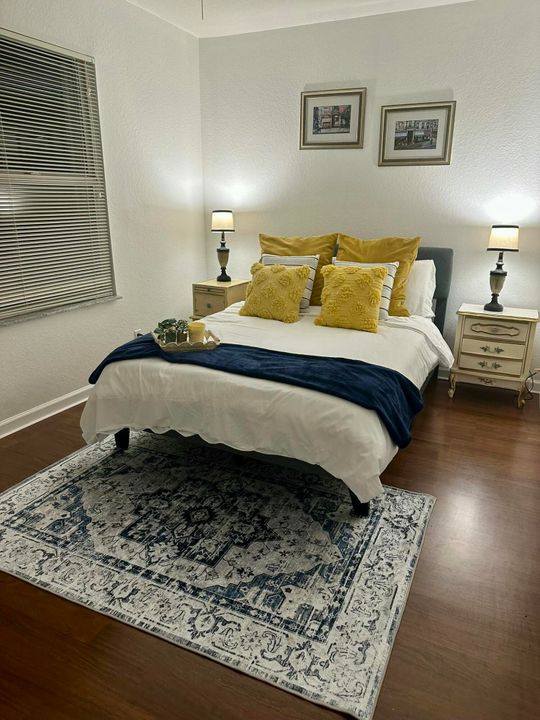 Active With Contract: $4,500 (2 beds, 2 baths, 1108 Square Feet)