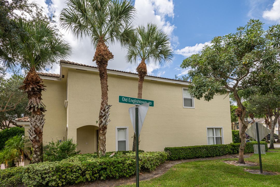 Active With Contract: $4,500 (2 beds, 2 baths, 1108 Square Feet)
