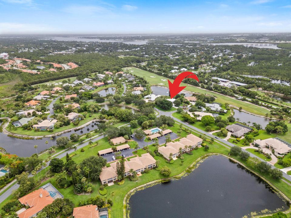 For Rent: $7,899 (3 beds, 3 baths, 2886 Square Feet)