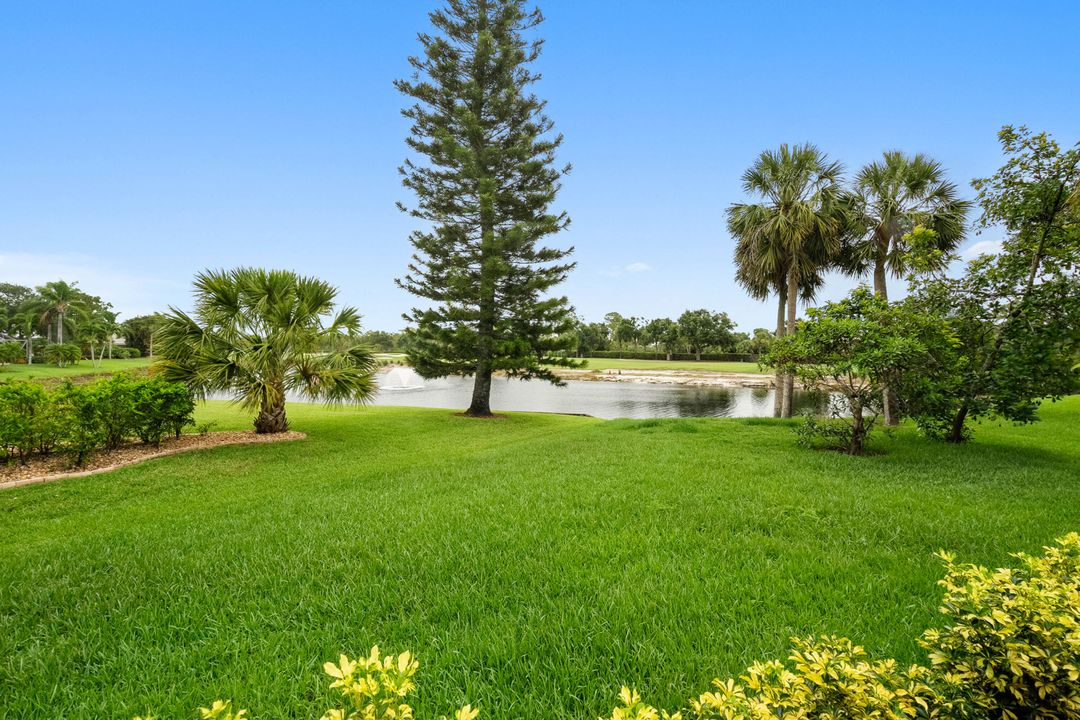 For Rent: $7,899 (3 beds, 3 baths, 2886 Square Feet)