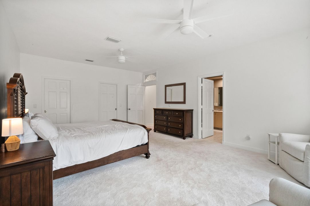 For Rent: $7,899 (3 beds, 3 baths, 2886 Square Feet)