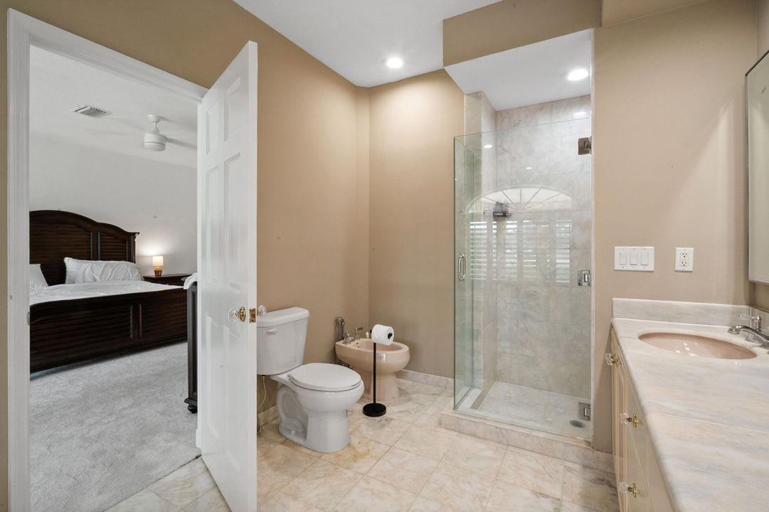 For Rent: $7,899 (3 beds, 3 baths, 2886 Square Feet)