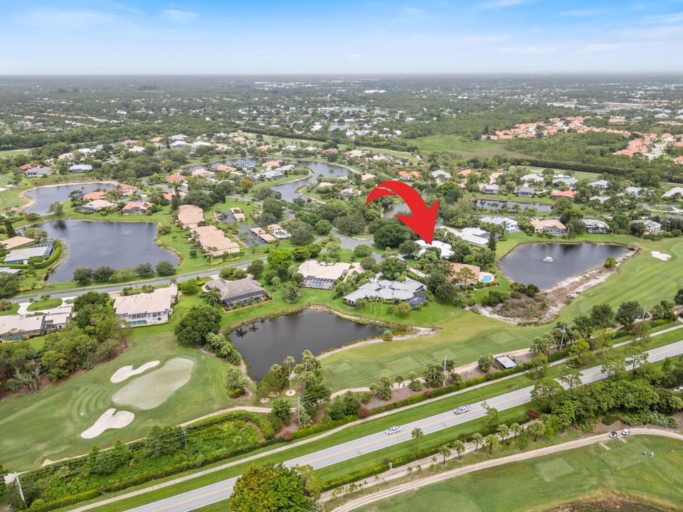 For Rent: $7,899 (3 beds, 3 baths, 2886 Square Feet)